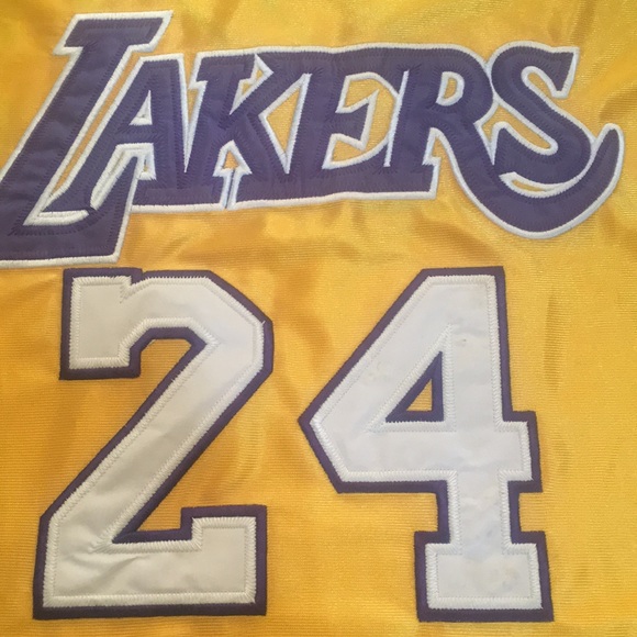 Reebok Kobe purple/gold jersey - Picture 5 of 15
